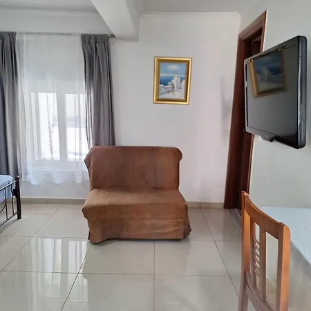 New Panorama And Parálion Ástros