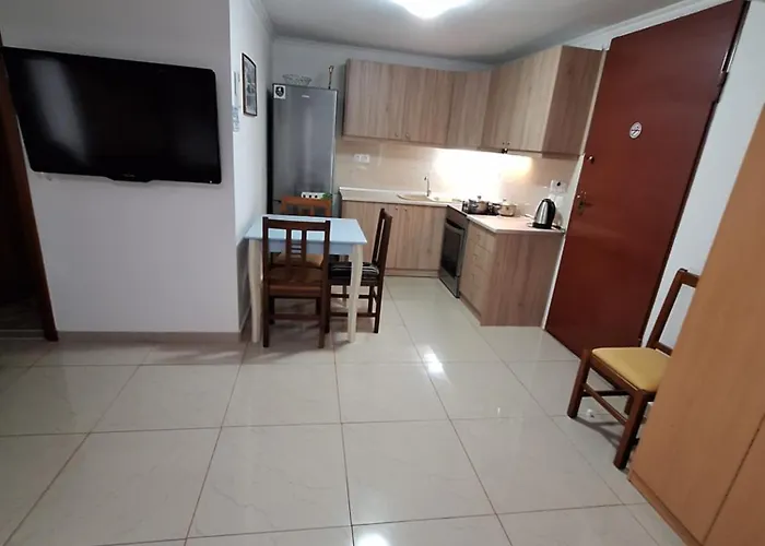 New Panorama And * Parálion Ástros